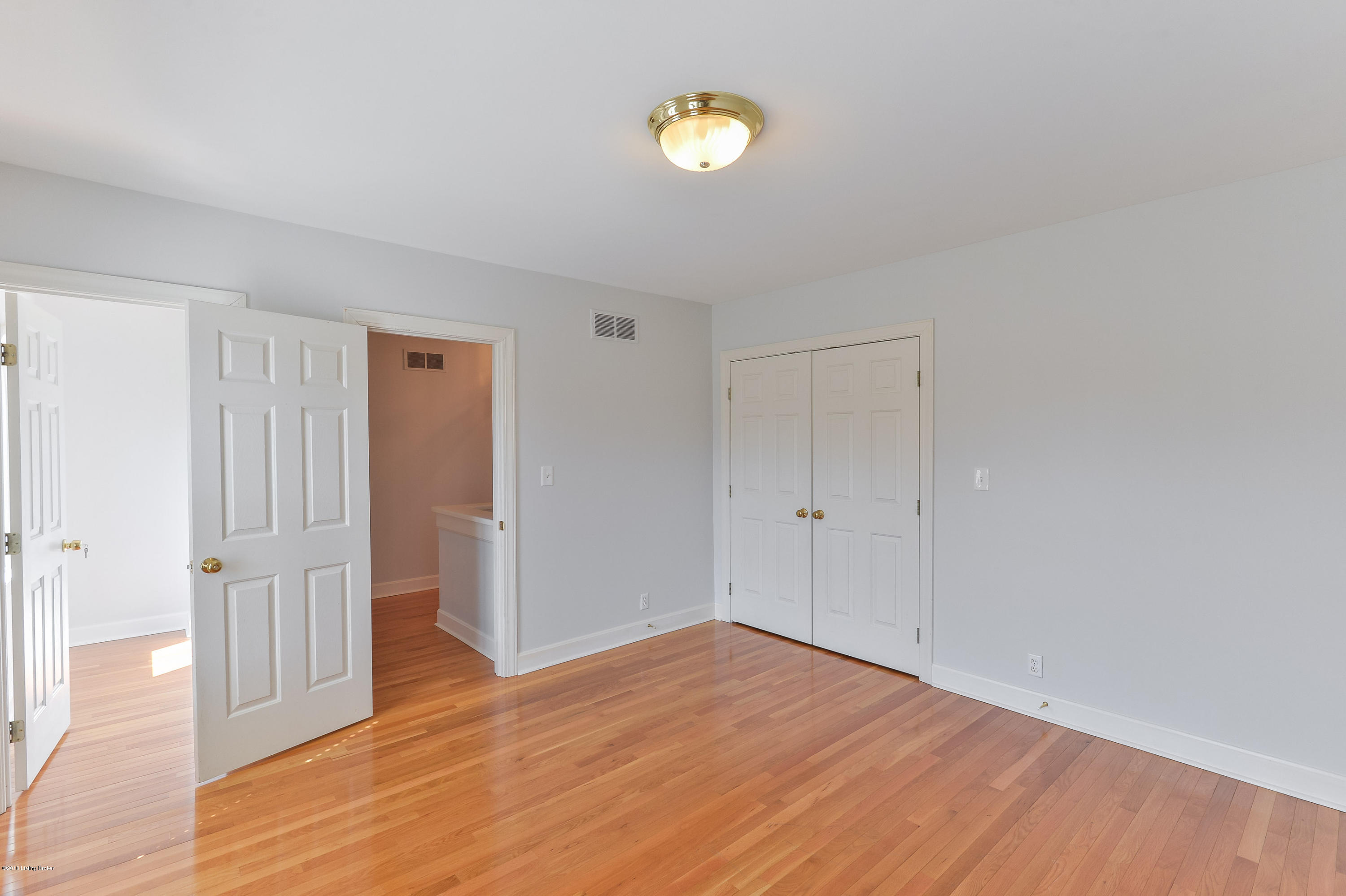 205 Pepperbush Road Louisville, KY 40207 - Photo 33 of 50 46 LSIR 20180315 5625