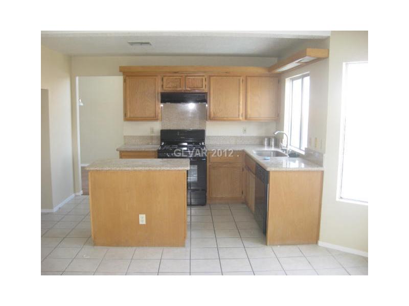 738 Rusty Spur Drive Henderson, NV 89014 - Photo 5 of 8 Kitchen.