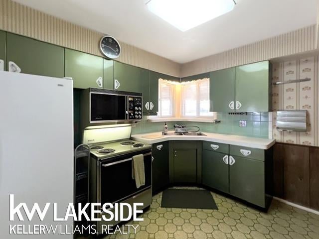 1700 Hampton Road Mount Clemens, MI 48043 - Photo 10 of 25 Gallery Image 10