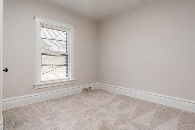 1015 Prairie Avenue Beloit, WI 53511 - Photo 41 of 47