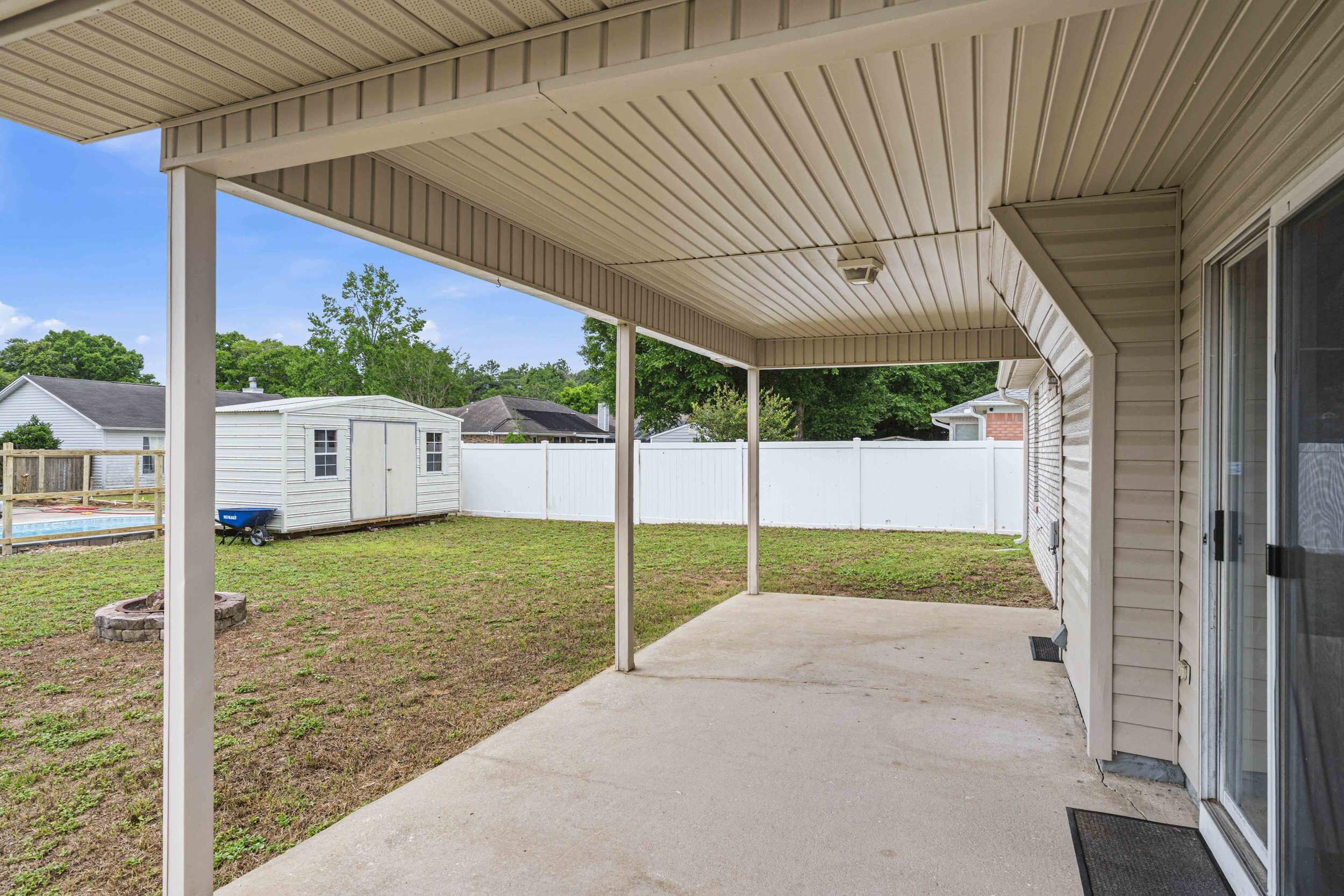 207 Secretariat Drive Crestview, FL 32539 - Photo 37 of 45 207secretariatdr_38