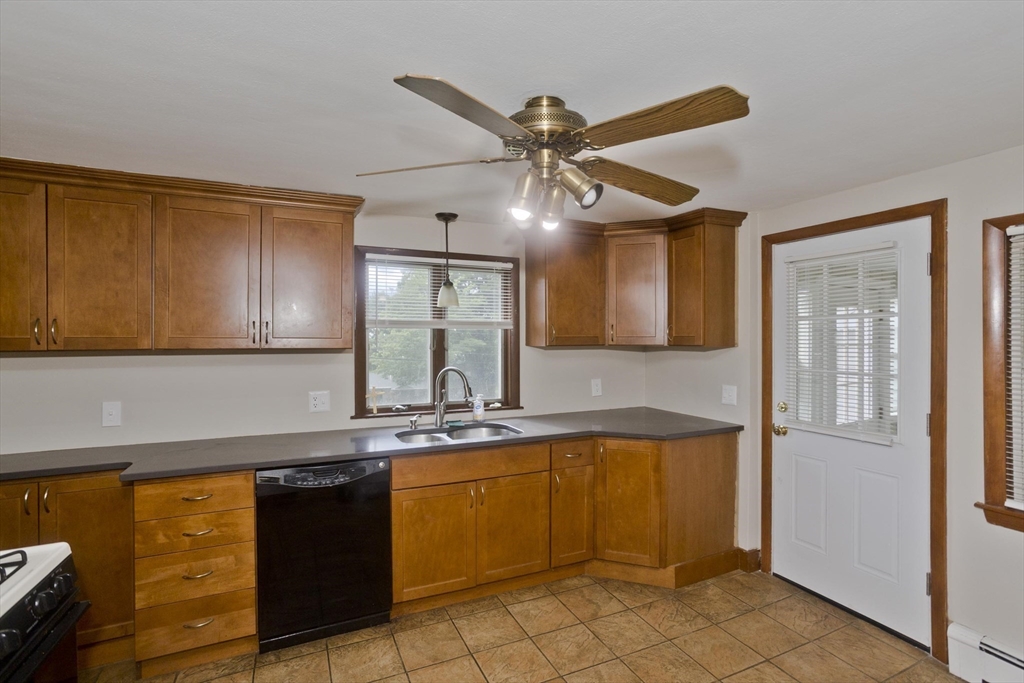 290 Wilbraham Road Hampden, MA 01036 - Photo 4 of 22