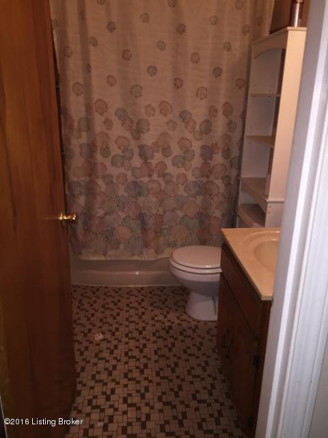 1803 Ralph Avenue Louisville, KY 40216 - Photo 31 of 40 IMG_27 (480x640)
