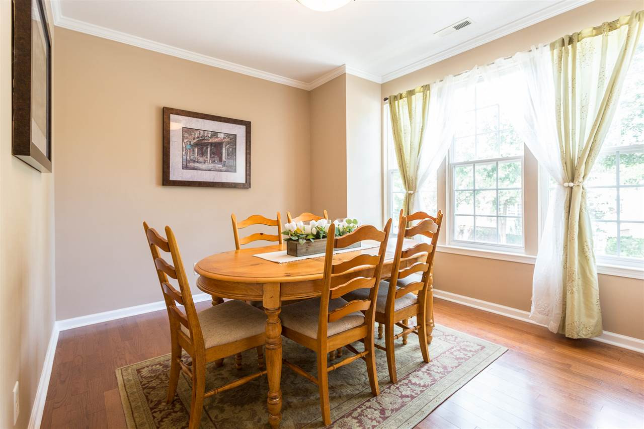 5514 Crescentview Parkway Raleigh, NC 27606 - Photo 12 of 29 Photo 12