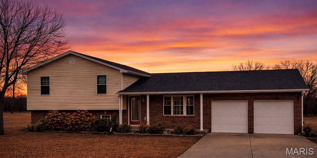 2003 Madison 208 Fredericktown, MO 63645 - Photo 37 of 39