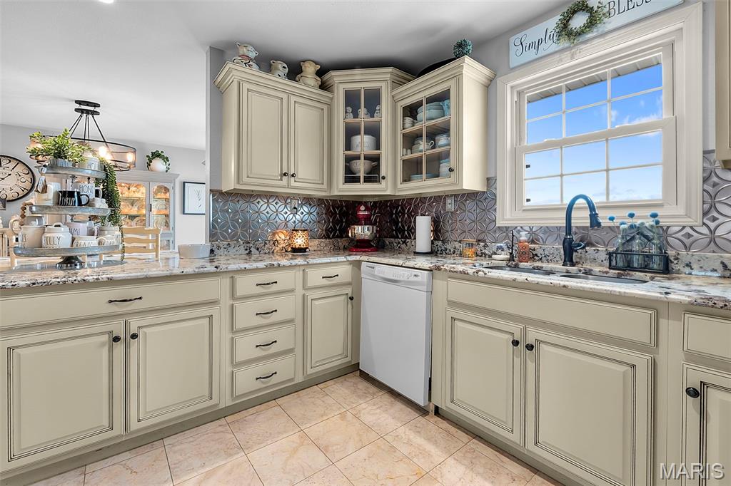 2003 Madison 208 Fredericktown, MO 63645 - Photo 9 of 39