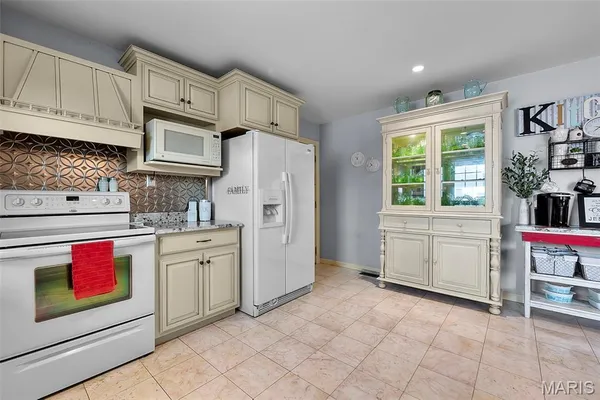 $359,900 | 2003 Madison 208, Fredericktown, MO 63645