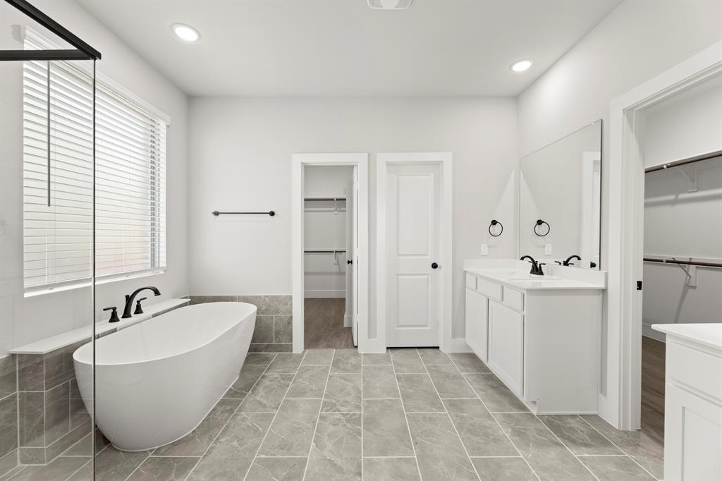 2364 Bell Way Forney, TX 75126 - Photo 18 of 27 18. 2364 Bell - Bath