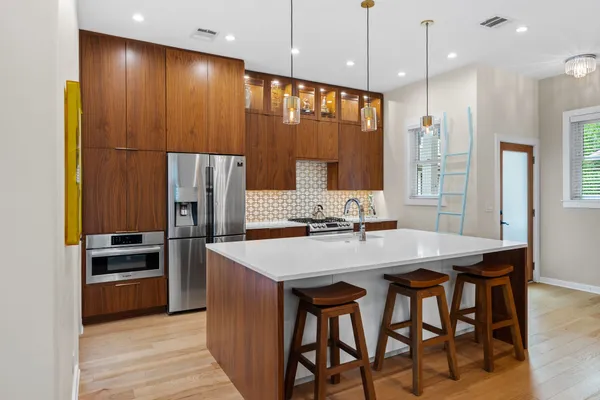 $1,390,000 | 1609 West 8th Street, Unit A, Austin, TX 78703