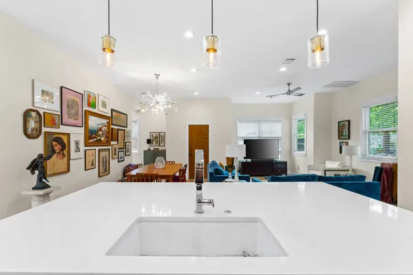 $1,390,000 | 1609 West 8th Street, Unit A, Austin, TX 78703