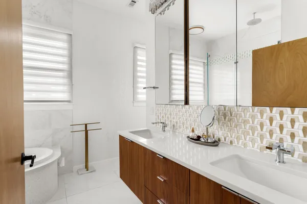 $1,390,000 | 1609 West 8th Street, Unit A, Austin, TX 78703
