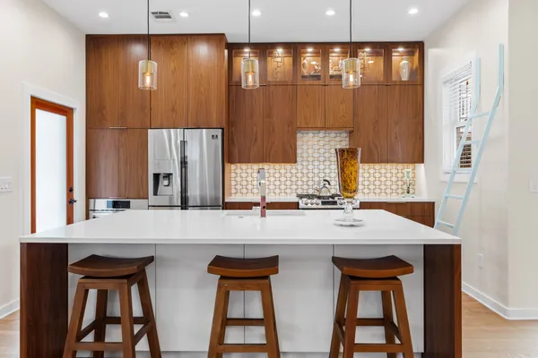 $1,390,000 | 1609 West 8th Street, Unit A, Austin, TX 78703