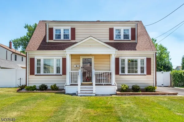 $495,000 | 146 Giles Avenue, Middlesex, NJ 08846