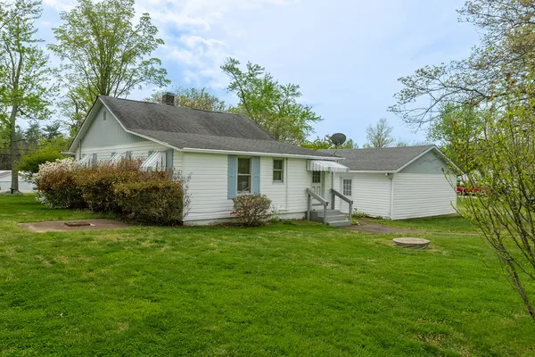 $160,000 | 395 Cedar Creek Road, Makanda, IL 62958