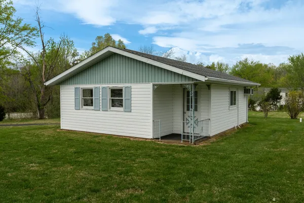 $160,000 | 395 Cedar Creek Road, Makanda, IL 62958