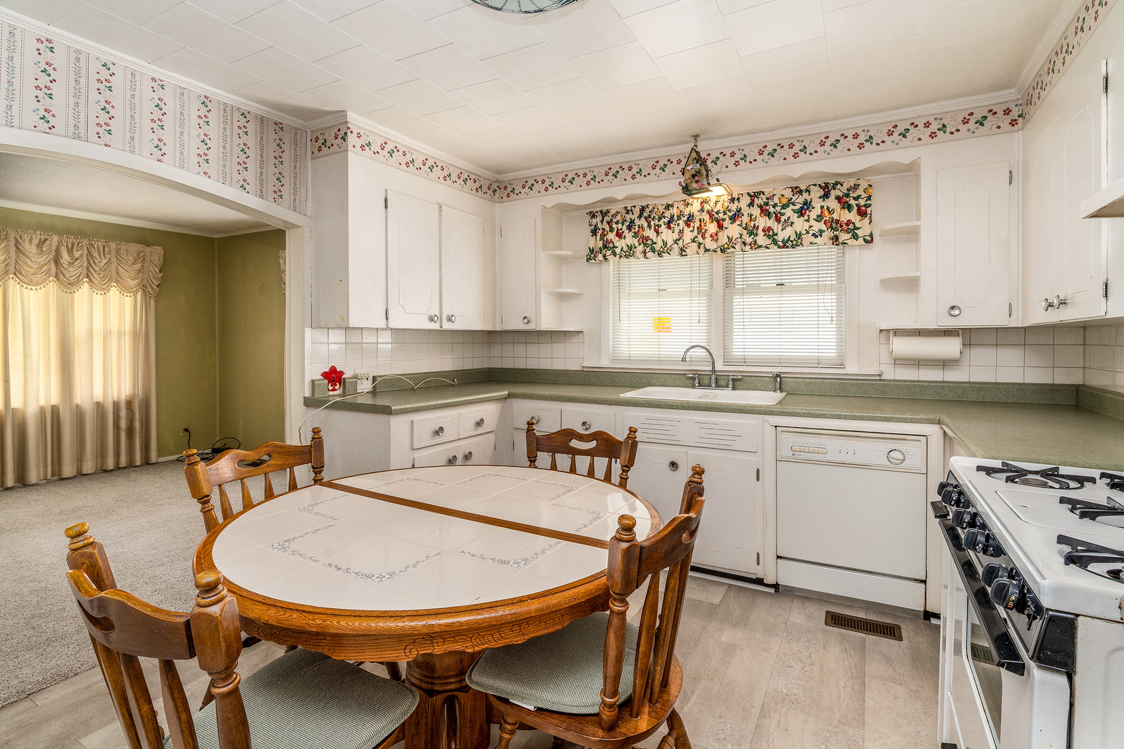 395 Cedar Creek Road Makanda, IL 62958 - Photo 8 of 44