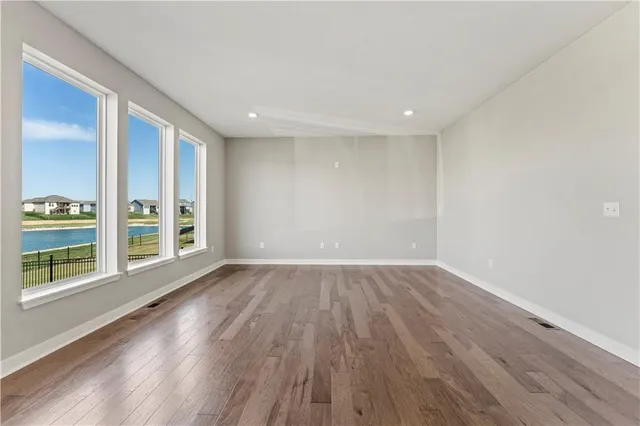 $539,948 | 1505 Southeast Bailey Farms Parkway, Lee's Summit, MO 64082