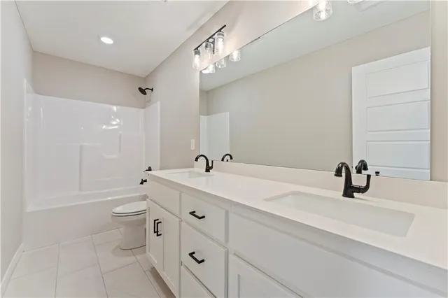 $539,948 | 1505 Southeast Bailey Farms Parkway, Lee's Summit, MO 64082