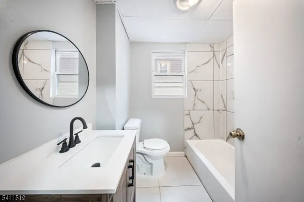 $2,250 | 22 Poe Avenue, Newark, NJ 07106