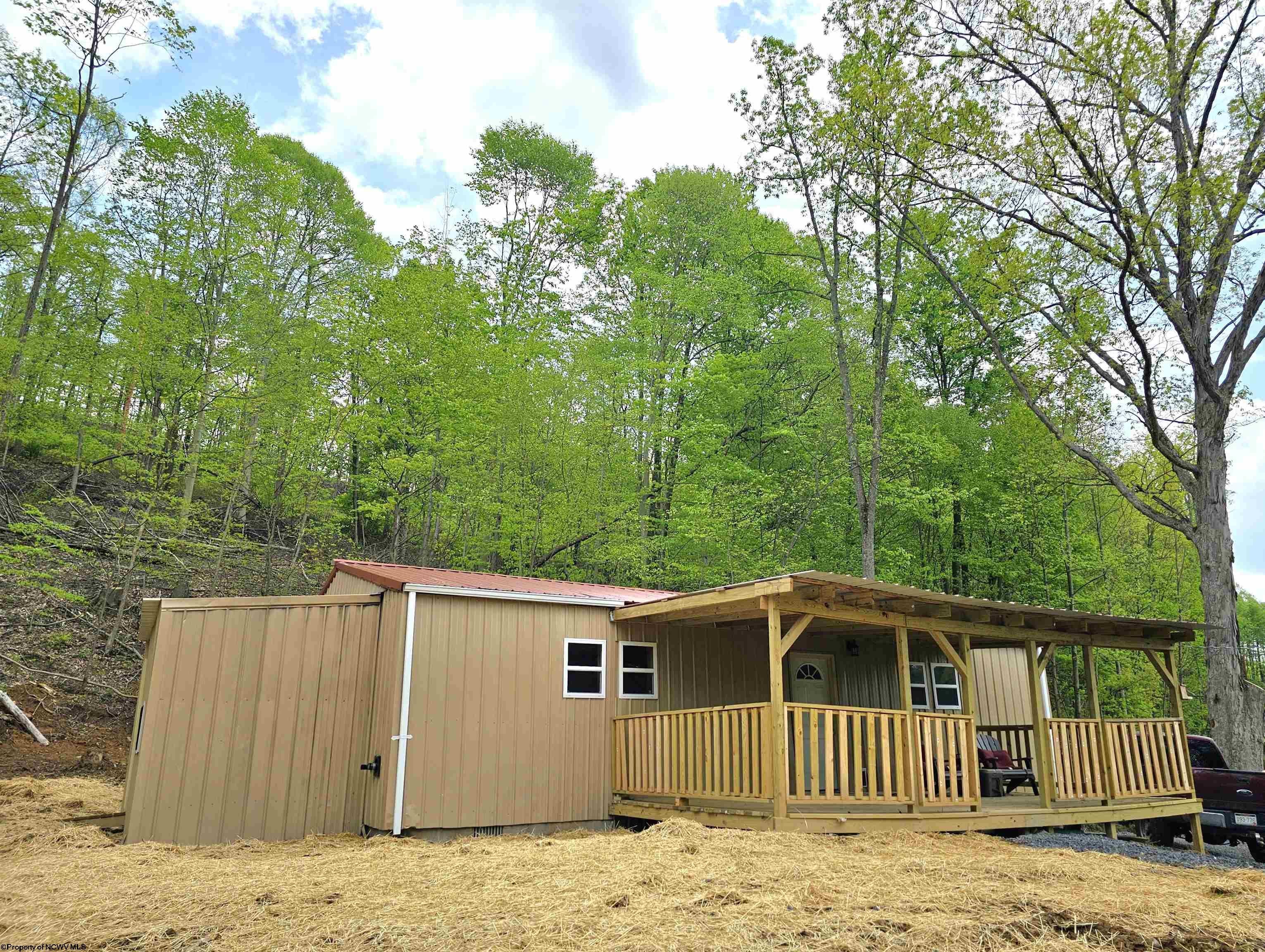649 Joes Run Road Mannington, WV 26582 - Photo 2 of 23 Gallery Image 2