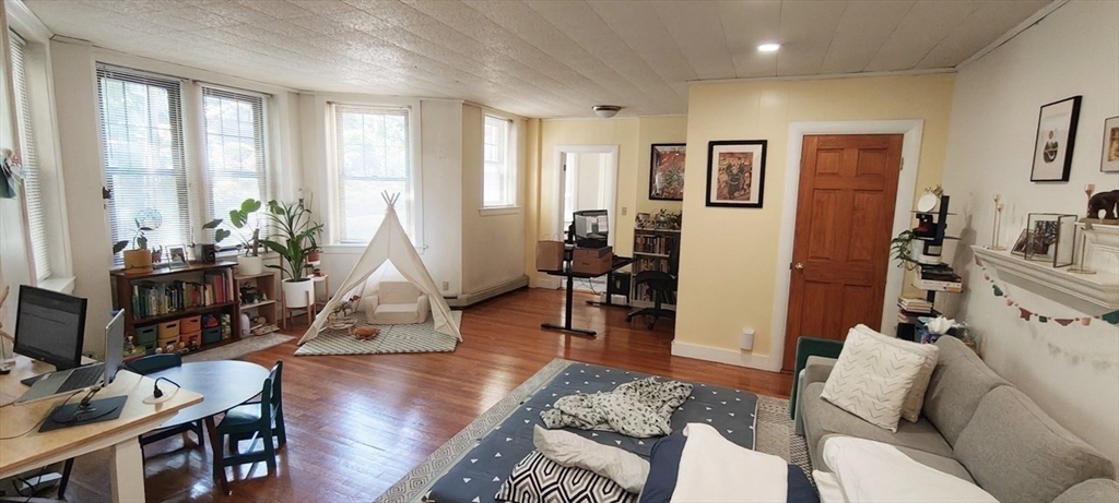 4 Fuller Street, Unit 2 Brookline, MA 02446 - Photo 2 of 12