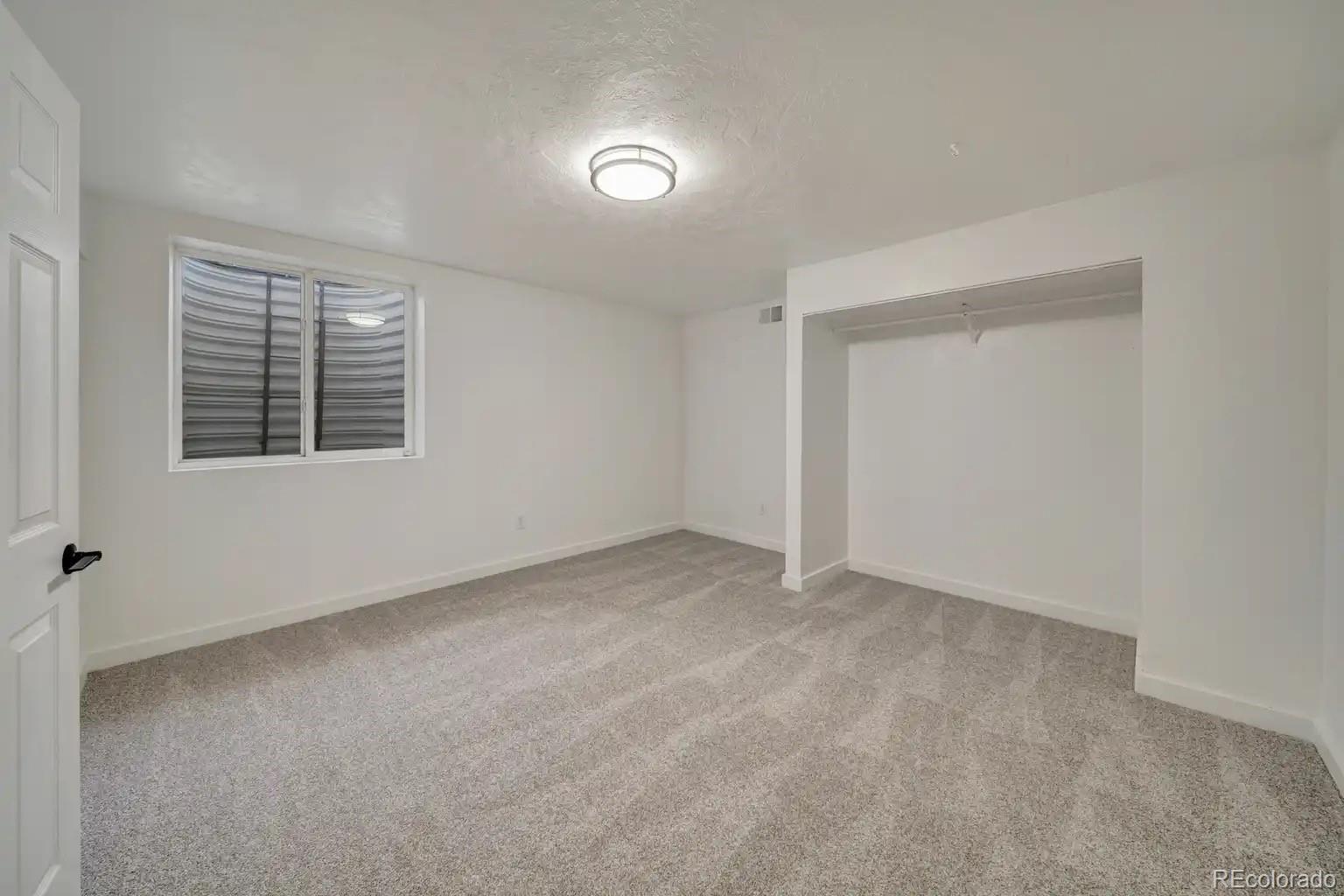 4666 Freeport Way Denver, CO 80239 - Photo 16 of 27