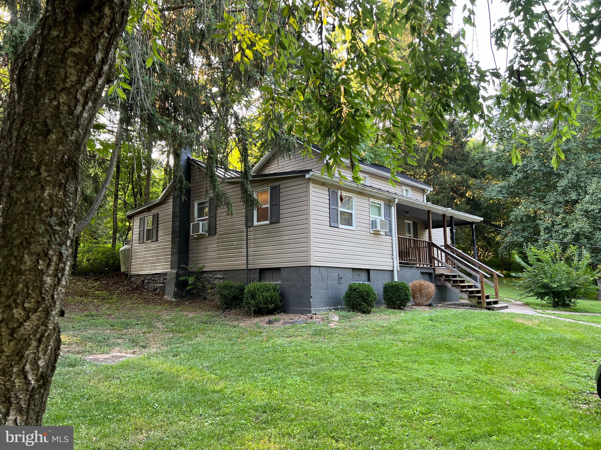 15504 Dellinger Road Williamsport, MD 21795 - Photo 1 of 32 Country Setting