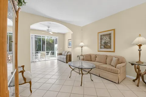 $395,000 | 10612 Royal Caribbean Circle, Boynton Beach, FL 33437