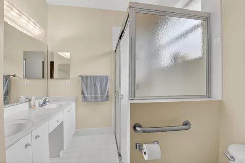 $395,000 | 10612 Royal Caribbean Circle, Boynton Beach, FL 33437