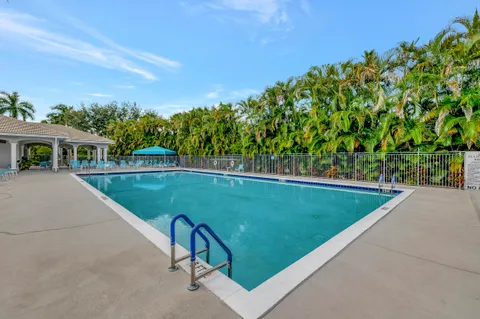$395,000 | 10612 Royal Caribbean Circle, Boynton Beach, FL 33437