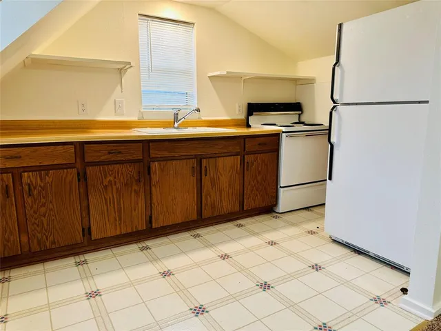 $850 | 402 South Bryan-Belt Line Road, Mesquite, TX 75149