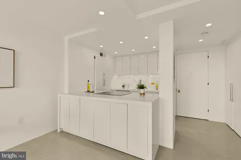 $569,000 | 4200 Massachusetts Avenue Northwest, Unit 708, Washington, DC 20016