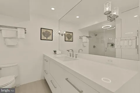 $569,000 | 4200 Massachusetts Avenue Northwest, Unit 708, Washington, DC 20016