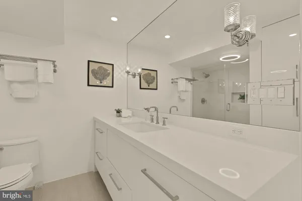 $569,000 | 4200 Massachusetts Avenue Northwest, Unit 708, Washington, DC 20016