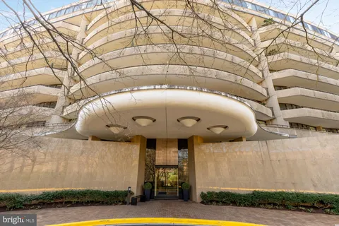 $569,000 | 4200 Massachusetts Avenue Northwest, Unit 708, Washington, DC 20016