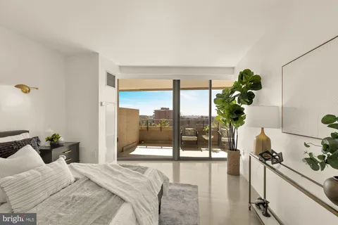 $569,000 | 4200 Massachusetts Avenue Northwest, Unit 708, Washington, DC 20016