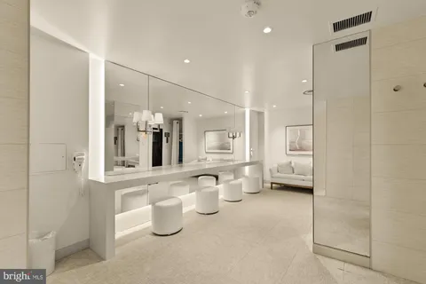 $569,000 | 4200 Massachusetts Avenue Northwest, Unit 708, Washington, DC 20016