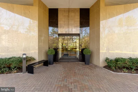 $569,000 | 4200 Massachusetts Avenue Northwest, Unit 708, Washington, DC 20016