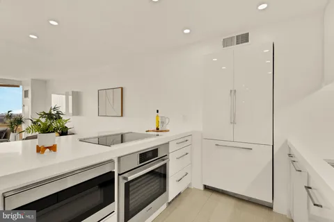 $569,000 | 4200 Massachusetts Avenue Northwest, Unit 708, Washington, DC 20016