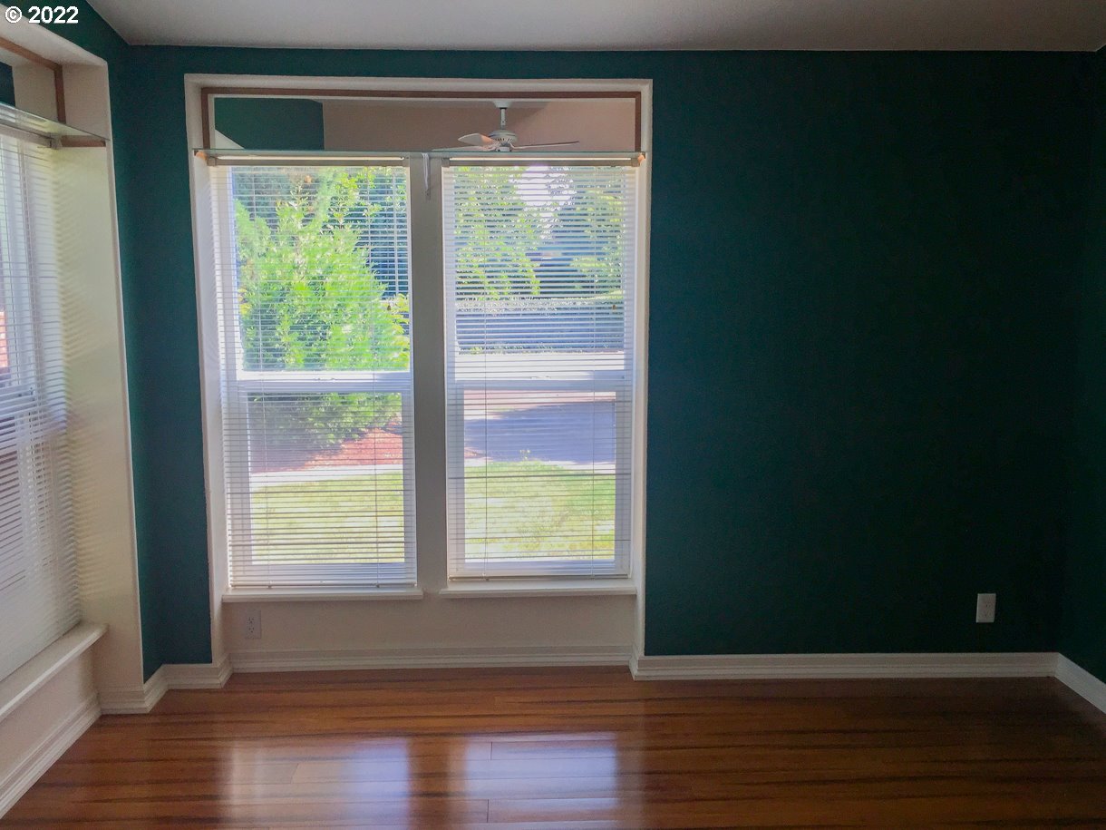 570 Aspen Street Springfield, OR 97477 - Photo 11 of 29