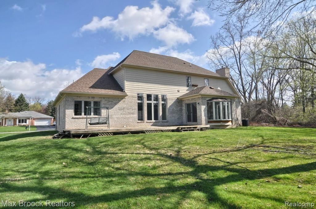 1635 Mark Hopkins Road Bloomfield Hills, MI 48302 - Photo 29 of 32 Rear.jpg