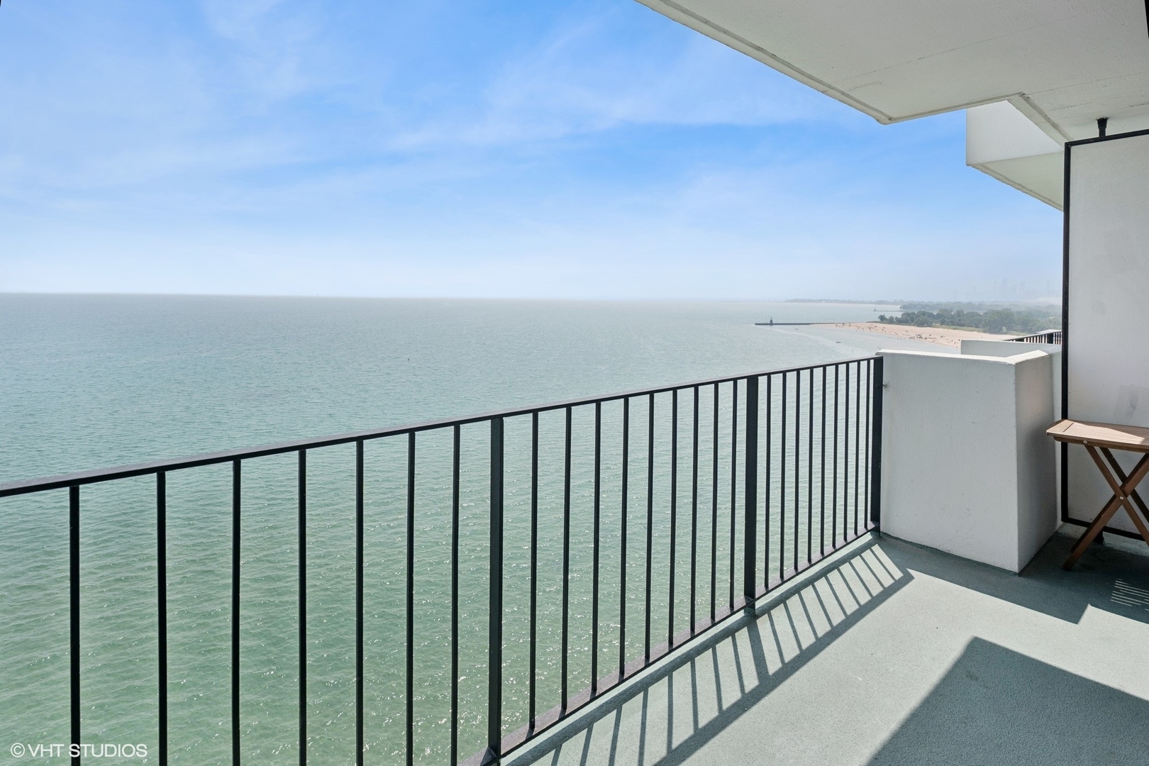 6033 North Sheridan Road, Unit 12B Chicago, IL 60660 - Photo 16 of 29 Gallery Image 16