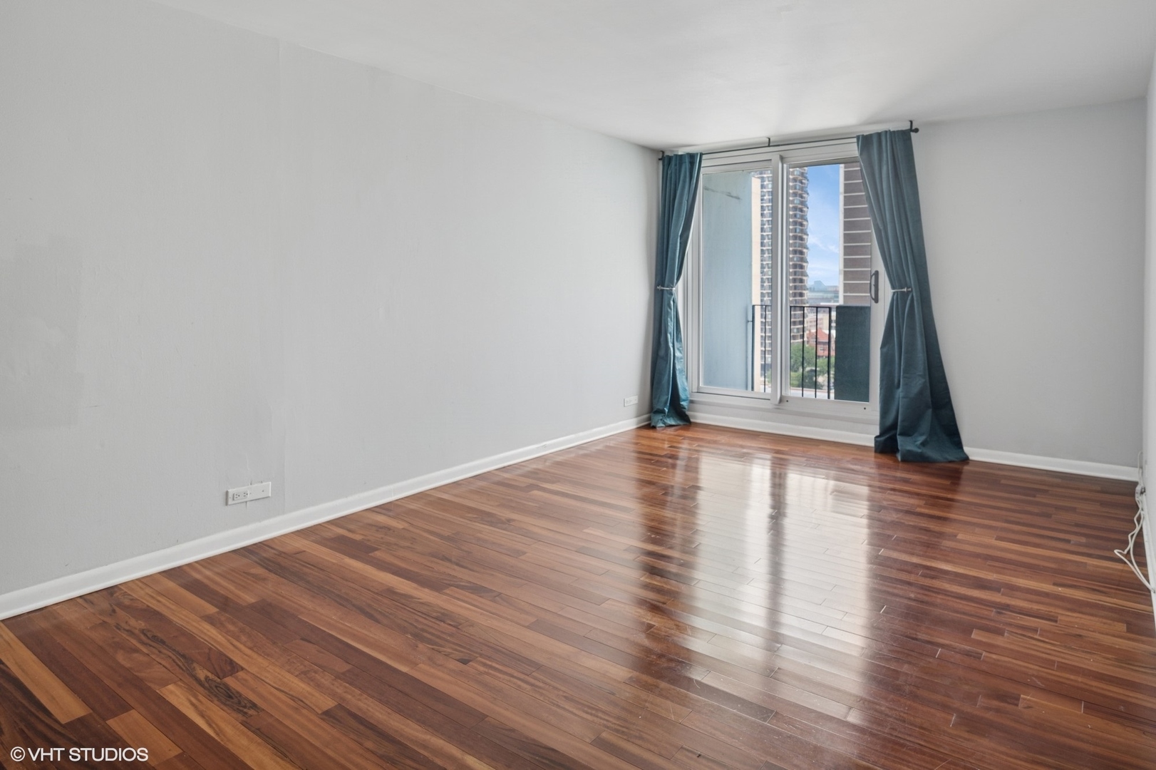 6033 North Sheridan Road, Unit 12B Chicago, IL 60660 - Photo 9 of 29 Gallery Image 9