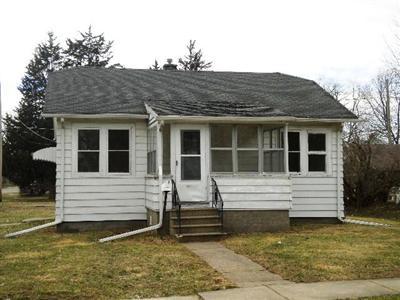 2326 Chancy Street Clinton, IA 52732 - Photo 1 of 11 Gallery Image 1
