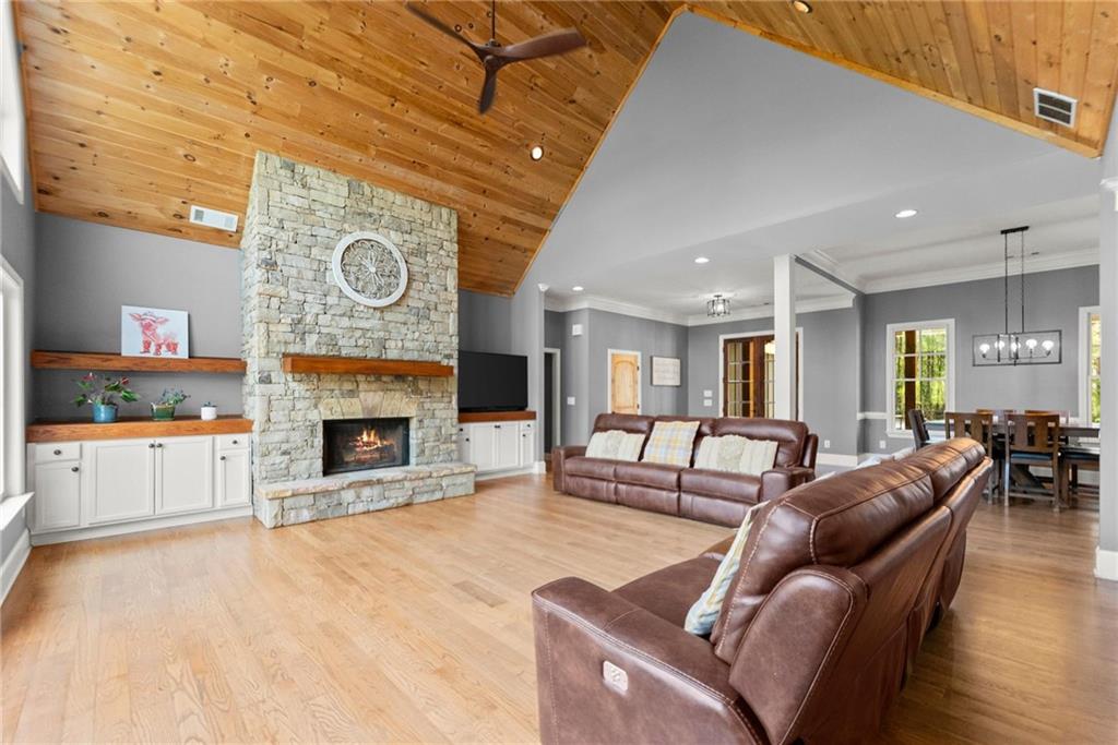 319 River Valley Road Dawsonville, GA 30534 - Photo 11 of 87