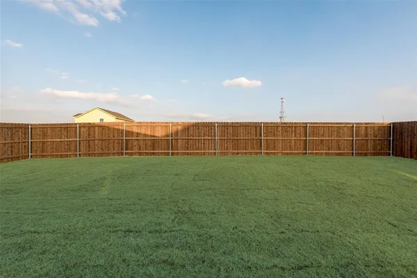 $2,395 | 236 Sutter Mill Road, Saginaw, TX 76131