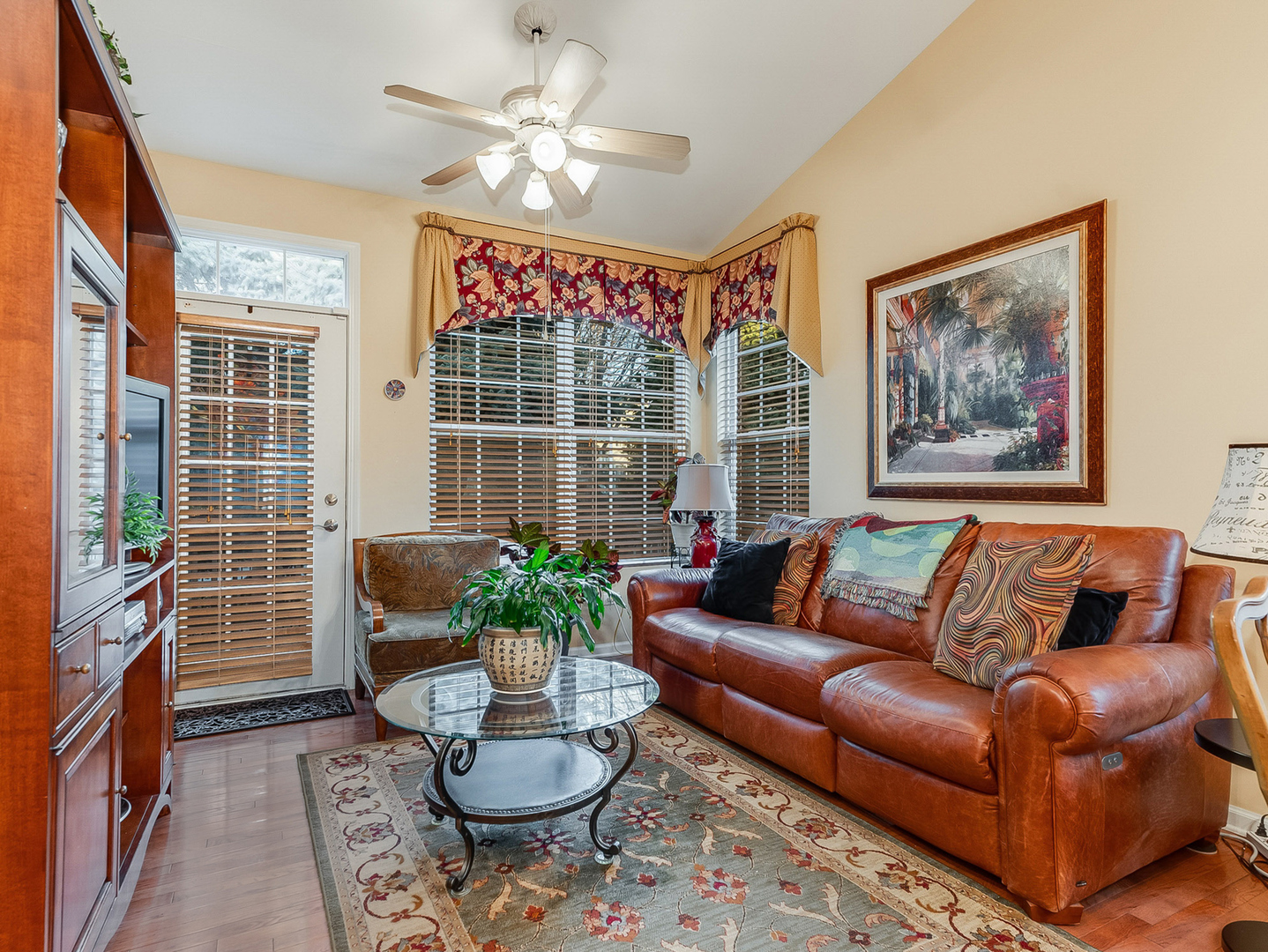 2805 Bond Circle, Unit 2805 Naperville, IL 60563 - Photo 14 of 30 a living room with furniture potted plant and a window
