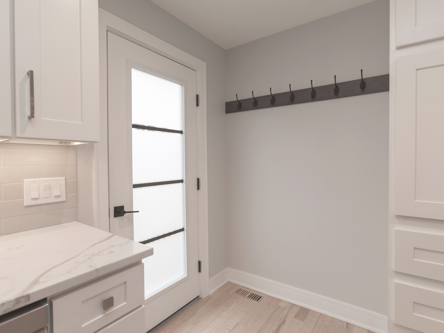 6310 Hilly Way Cary, IL 60013 - Photo 13 of 67