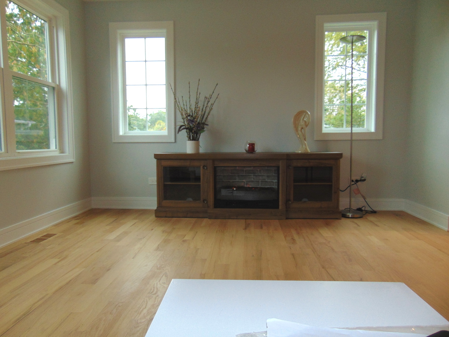 6310 Hilly Way Cary, IL 60013 - Photo 18 of 67 a room with window