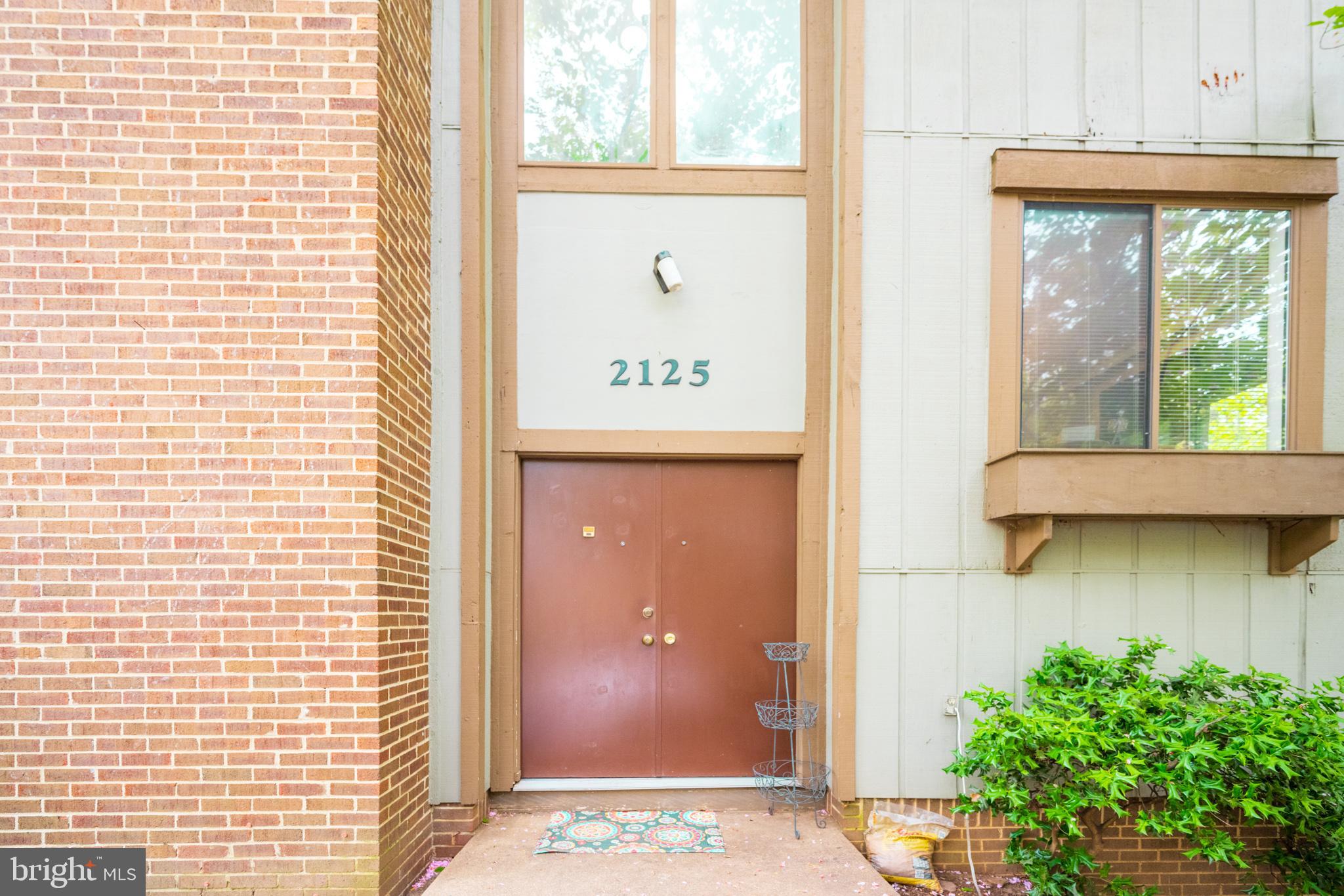 2125 Glencourse Lane Reston, VA 20191 - Photo 6 of 53 Gallery Image 6